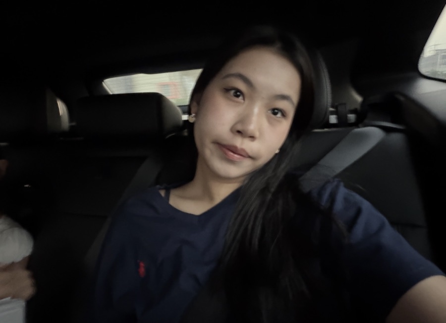 นิชา
